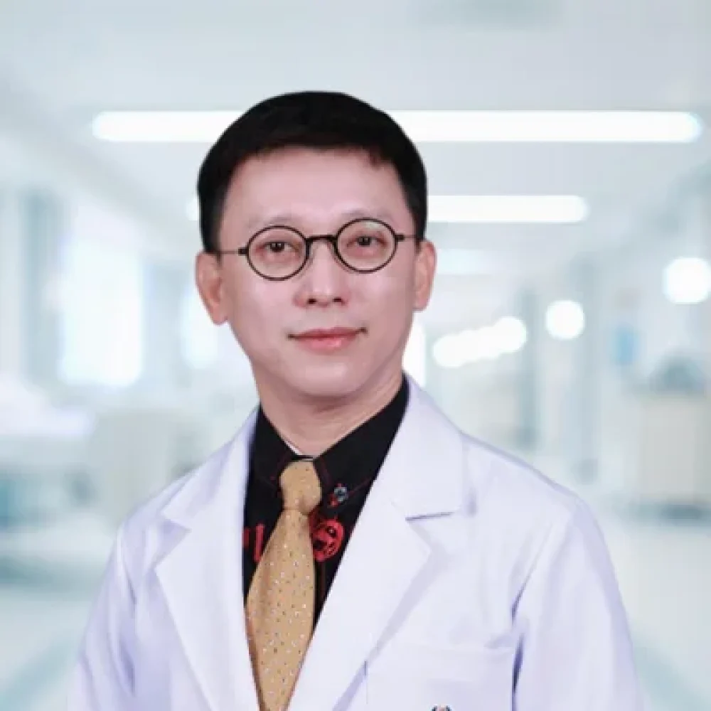 PROFESSOR-SURADEJ-HONGENG-M.D_.webp